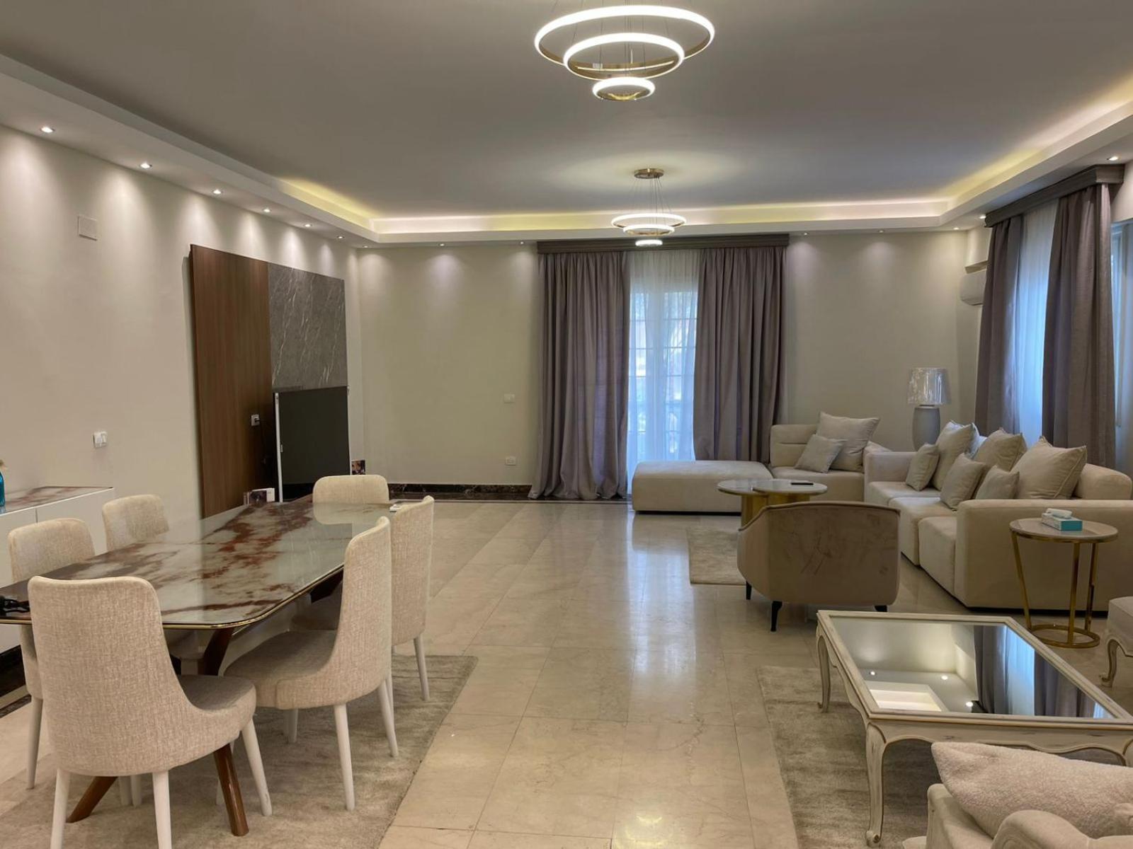 Twin House In West Golf Compound Fifth Settlement Royal *