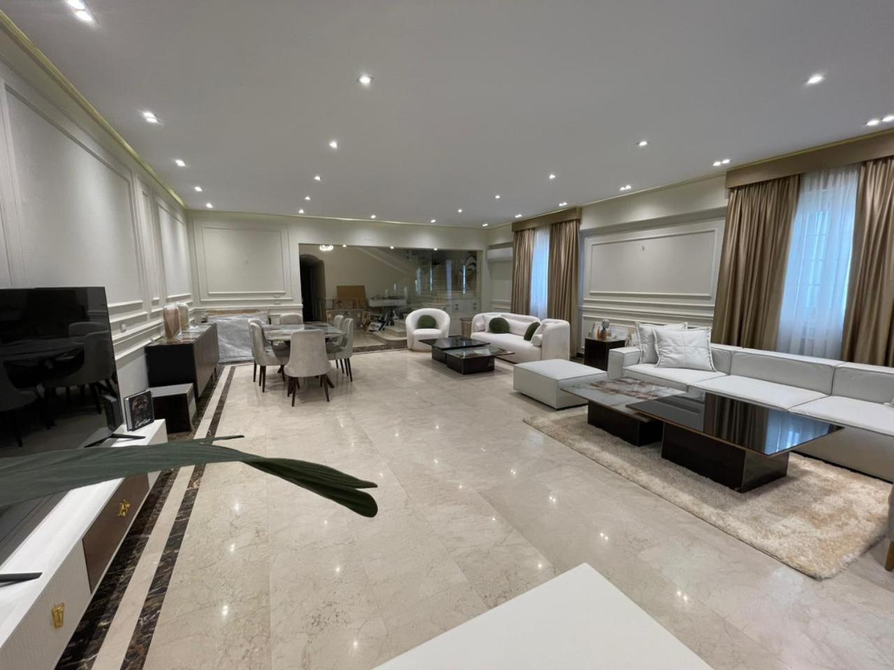 Twin House In West Golf Compound Fifth Settlement Royal Apartment Cairo