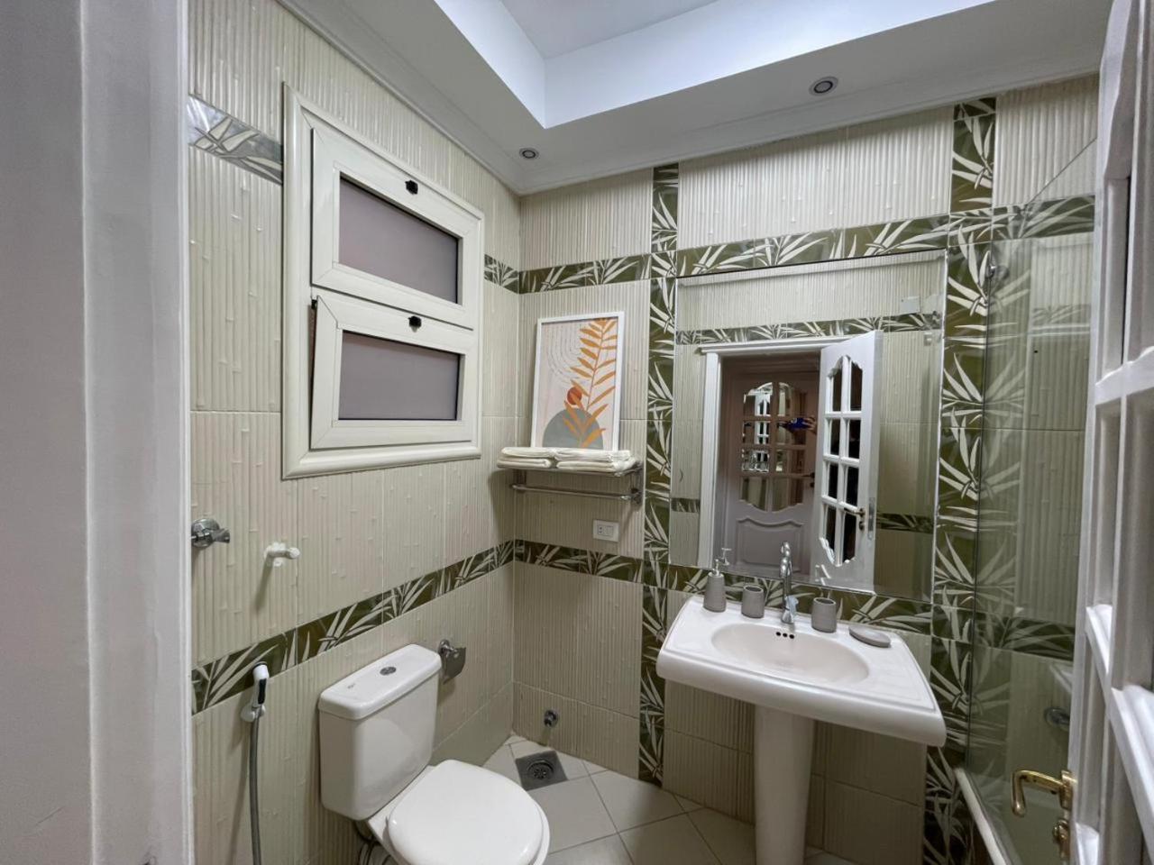 Twin House In West Golf Compound Fifth Settlement Royal Apartment